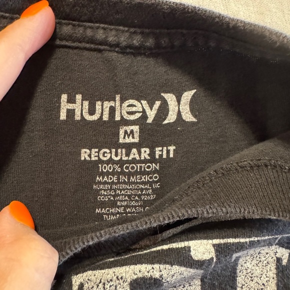 Vintage Style Hurley 1999 Black Graphic Tee Size Medium - Picture 4 of 6